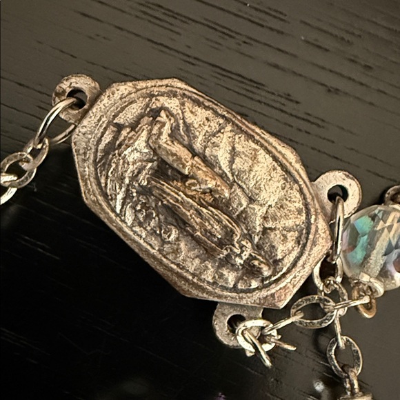 vintage Italian Catholic rosary, iridescent crystal beads Stamped Italy - Picture 5 of 8